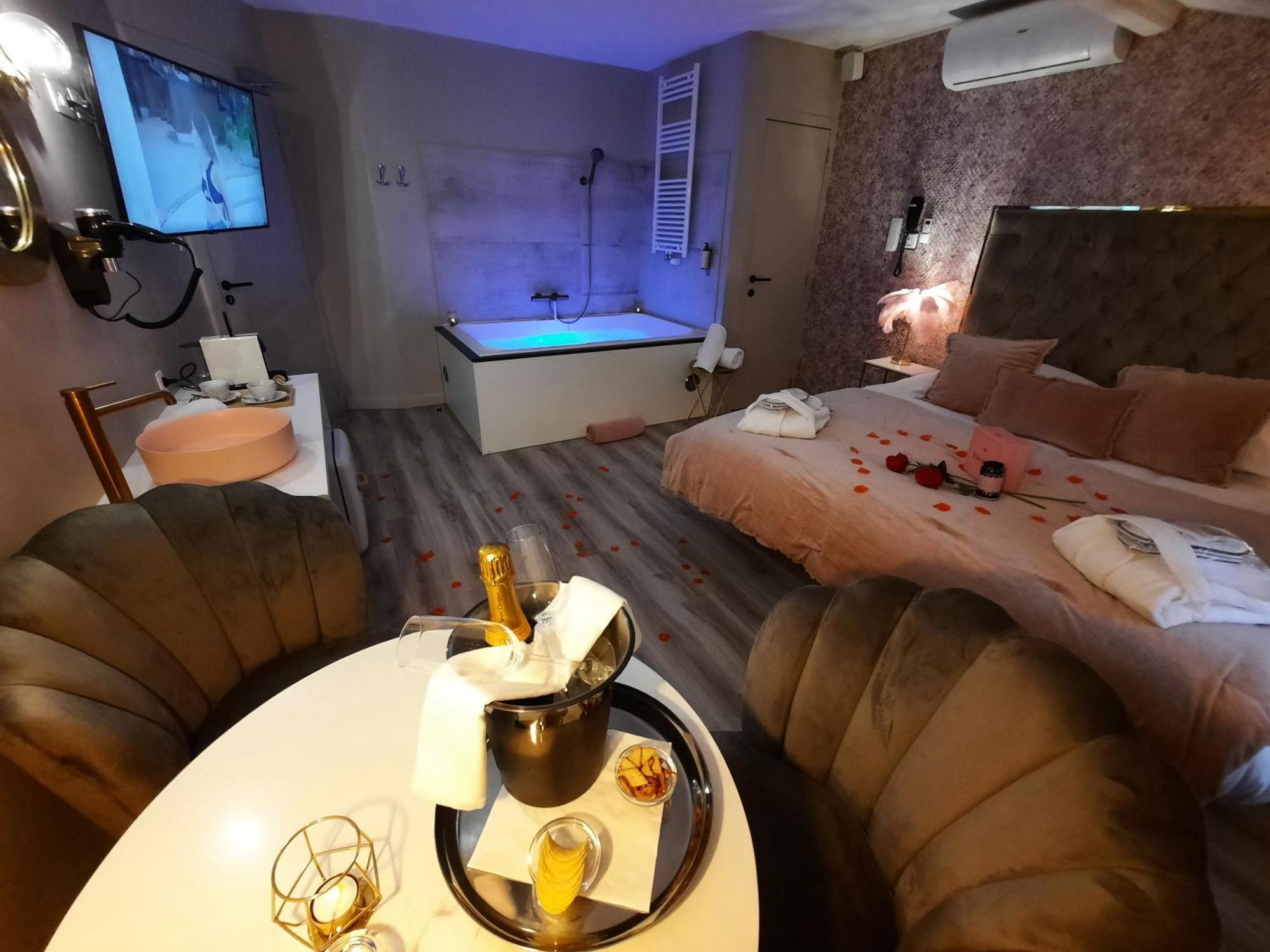 Hotel Mademoiselle Лиеж Екстериор снимка