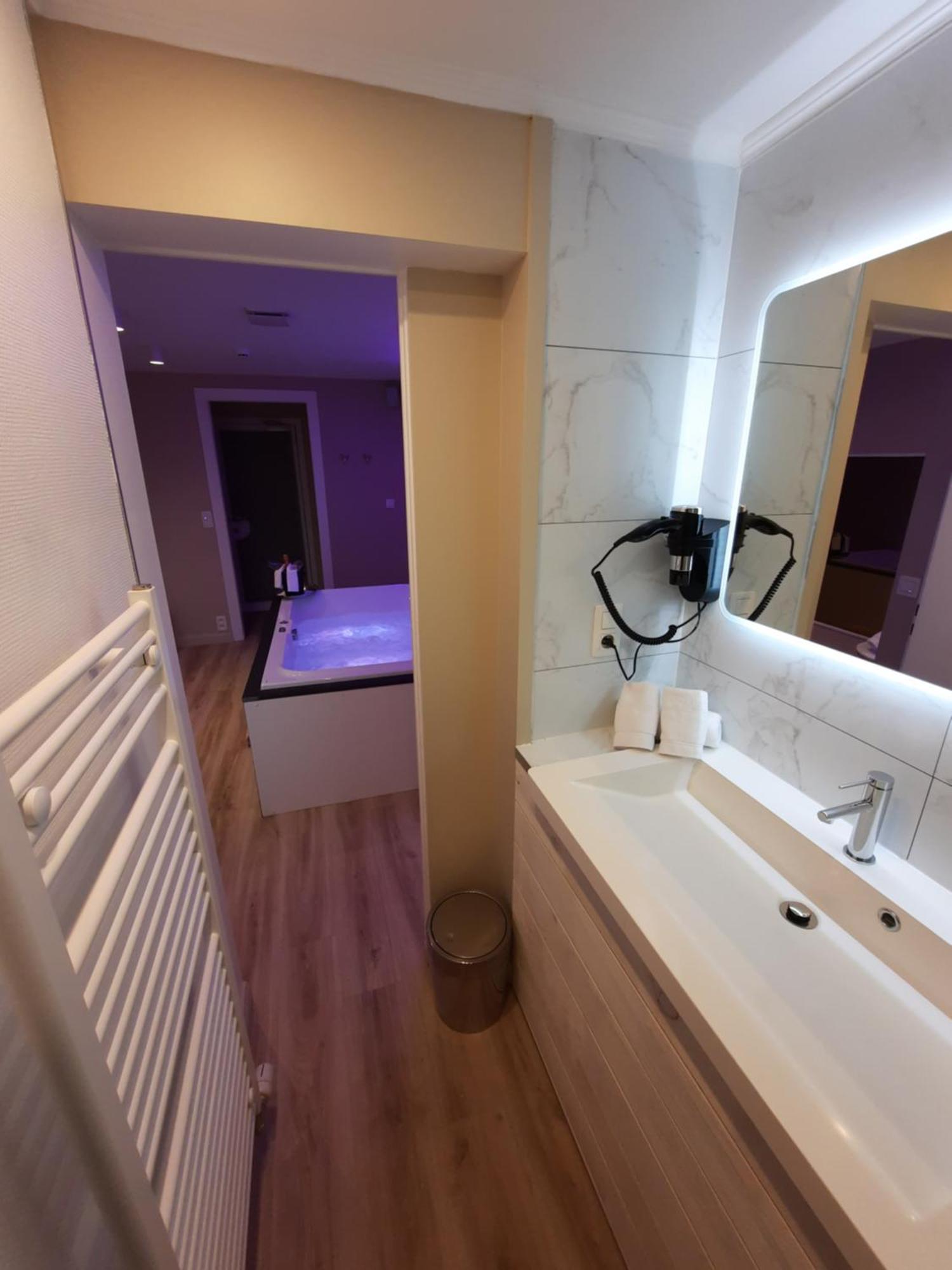 Hotel Mademoiselle Лиеж Екстериор снимка