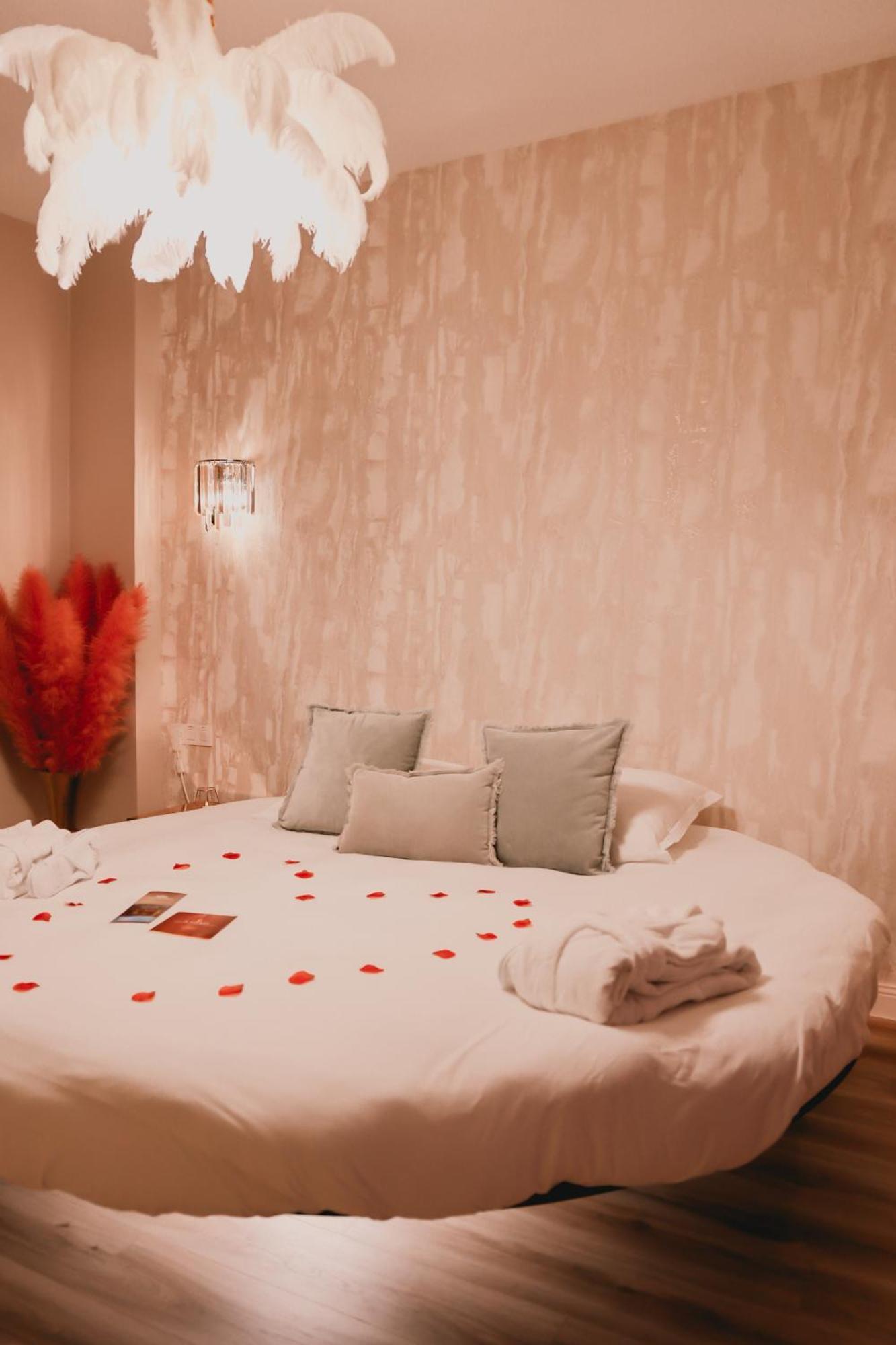 Hotel Mademoiselle Лиеж Екстериор снимка
